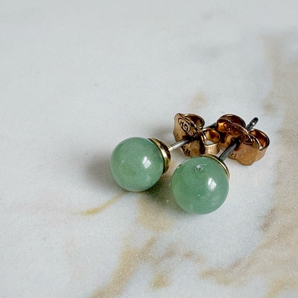 Vintage Avon Jade Ball and Gold Love Knot Stud Earring Duo NIB 90s